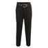 Zwarte pantalon met rechte pijp en gouden sier ceintuur. De pantalon is er in maat S, M en L en valt normaal op maat. Materiaal van de pantalon is:  74% polyester, 20% rayon, 6% spandex